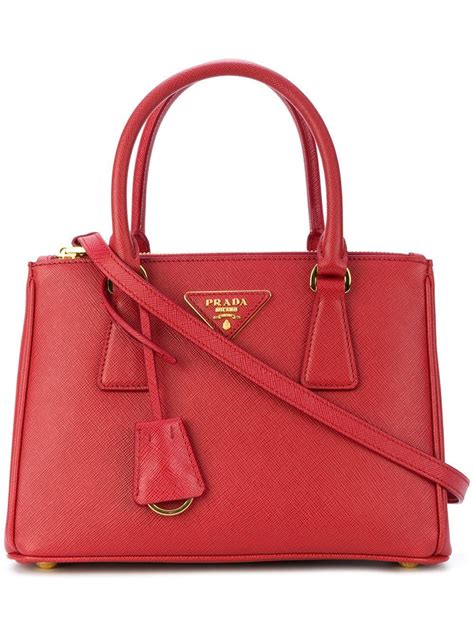 borsa prada cleo rossa|Borse a mano Prada Cleo per Donna .